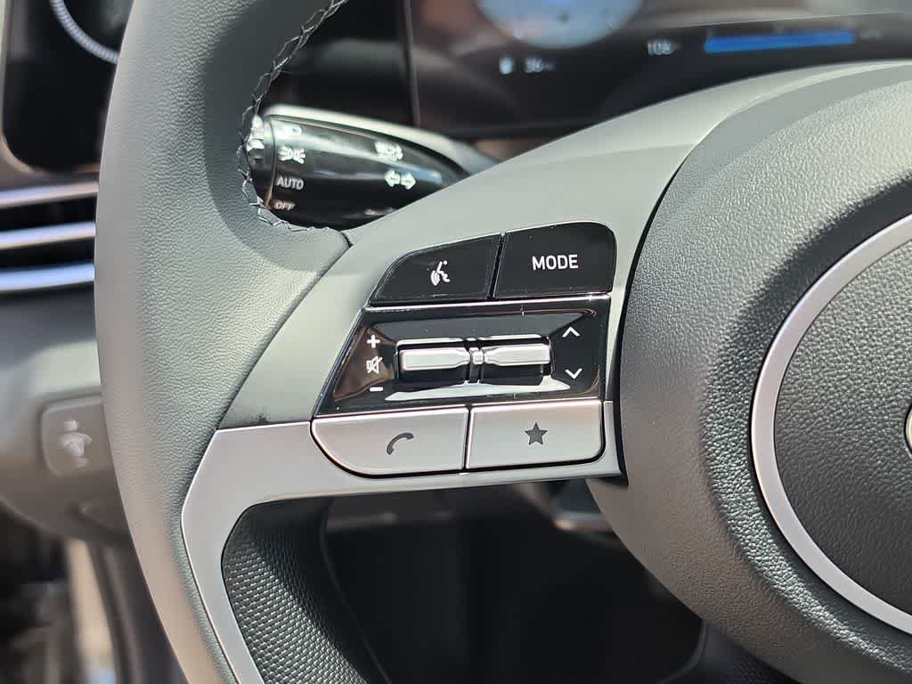 New 2026 Hyundai Elantra Limited FWD image 25
