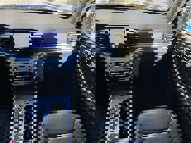 Used 2021 Ford Explorer XLT w/ Equipment Group 202A image 12