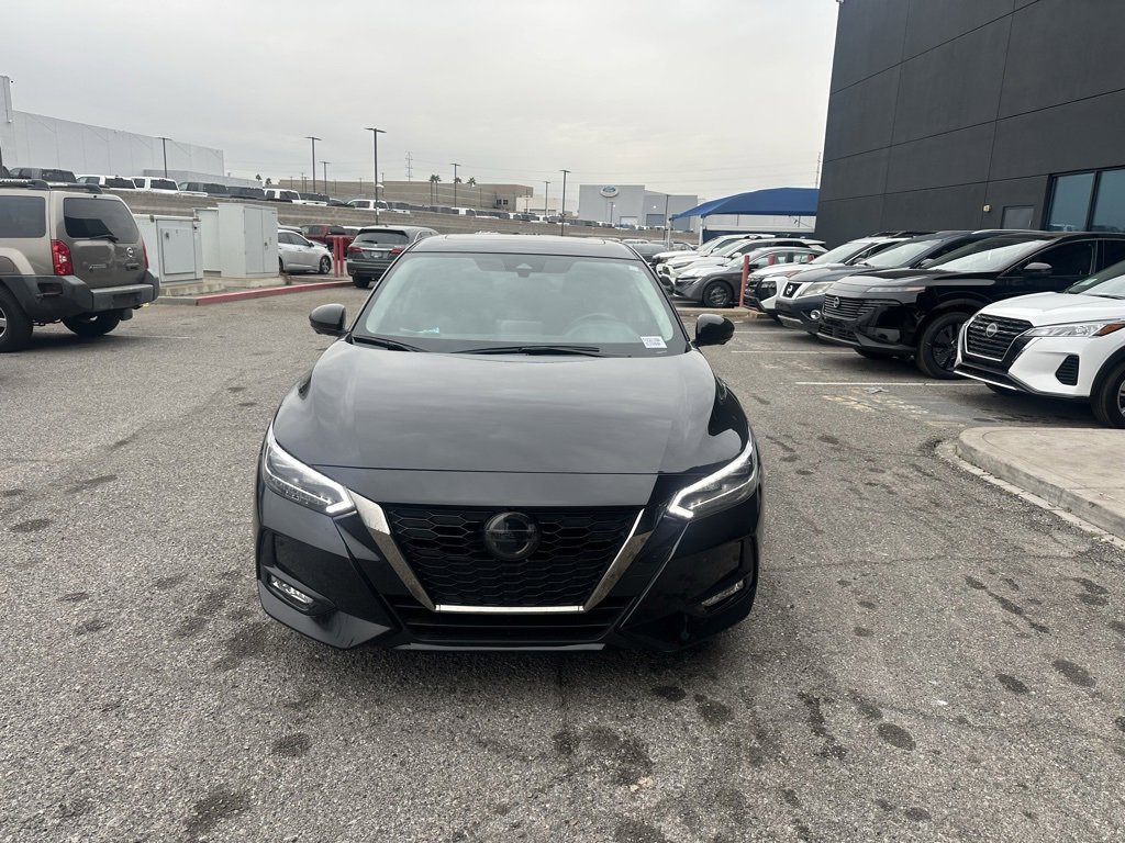 Used 2022 Nissan Sentra SR w/ SR Premium Package image 2