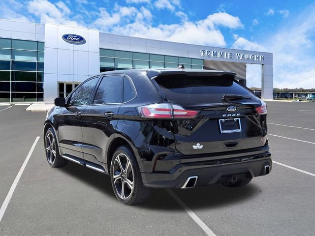 Certified 2022 Ford Edge ST image 2