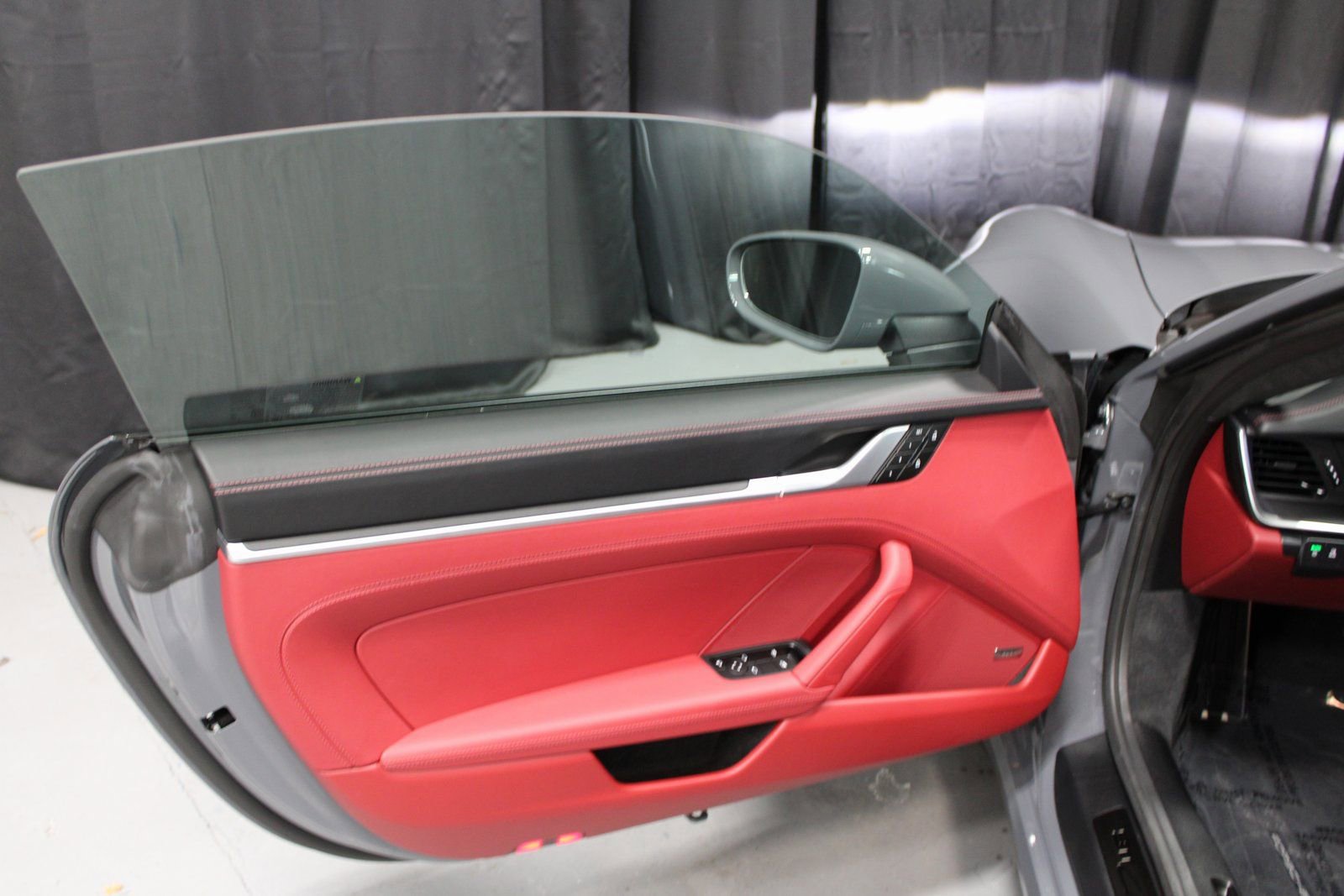 Used 2026 Porsche 911 Carrera 4 GTS image 12