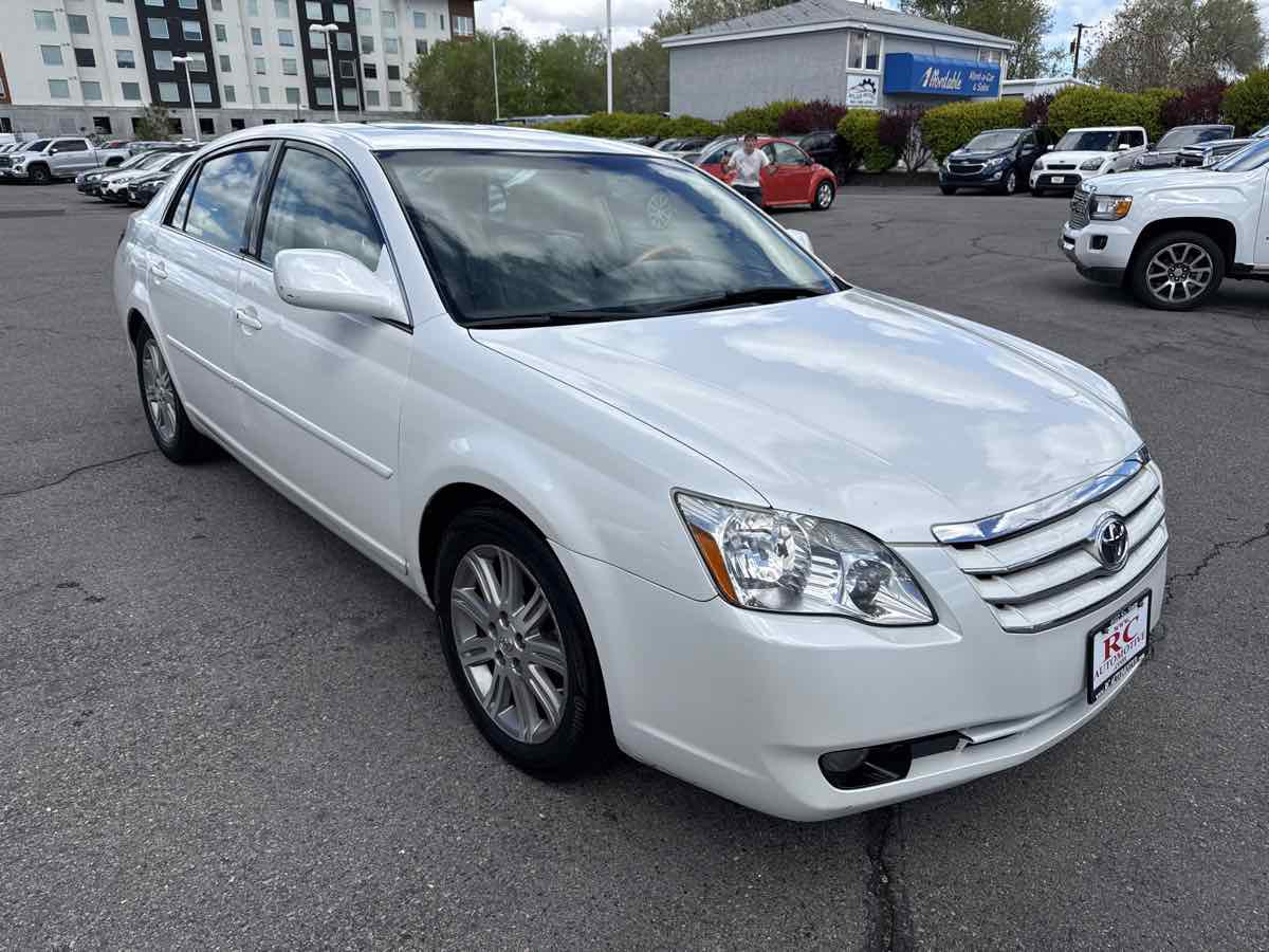 Used 2007 Toyota Avalon Limited FWD image 4