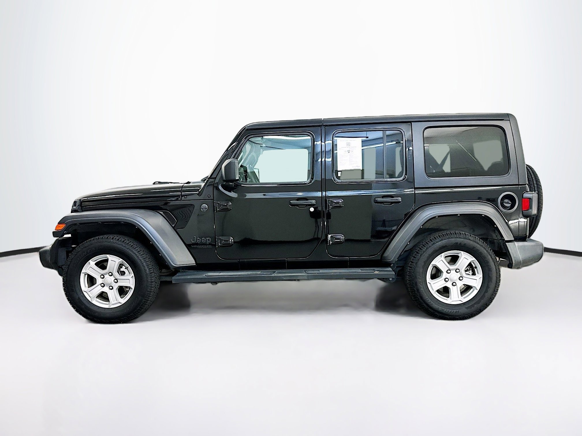 Used 2022 Jeep Wrangler Sport S AWD/4WD image 4