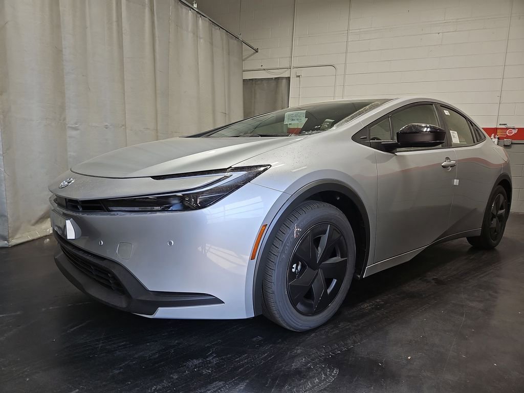 New 2026 Toyota Prius LE image 4