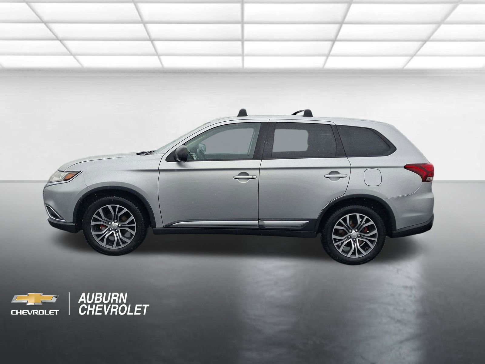 Used 2018 Mitsubishi Outlander ES AWD/4WD image 6