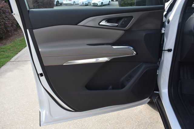 New 2026 Chevrolet Traverse LT w/ Driver Confidence Package FWD image 13