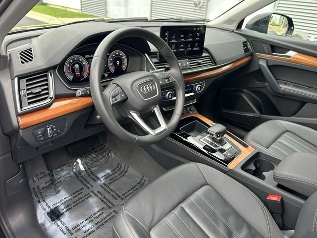 Used 2023 Audi Q5 2.0T Premium Plus w/ Premium Plus Package AWD/4WD image 36