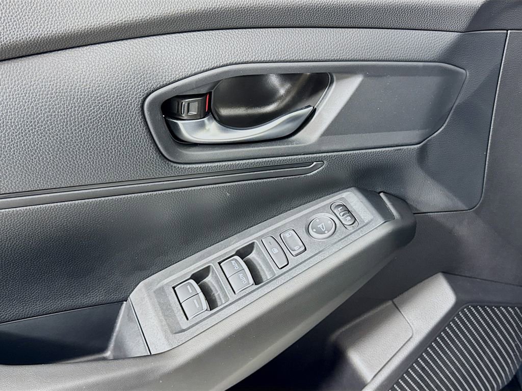 Used 2025 Honda Accord LX image 17