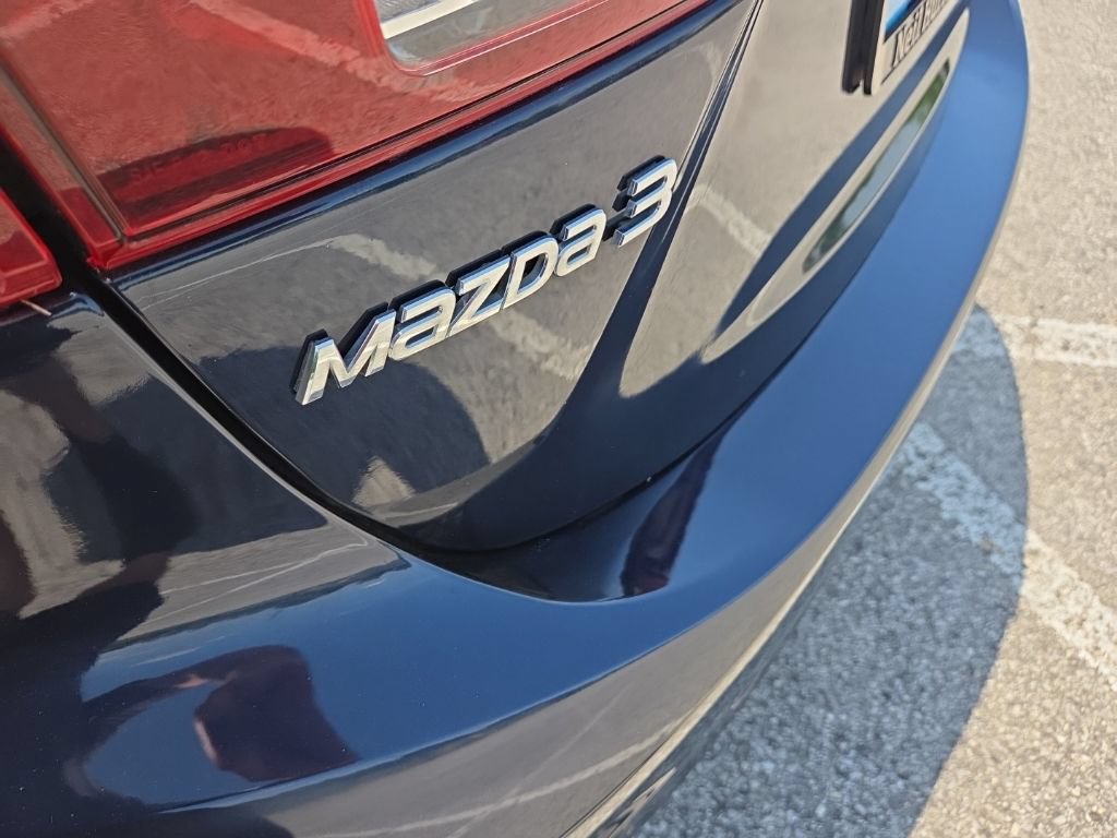 Used 2015 MAZDA MAZDA3 i Sport FWD image 13
