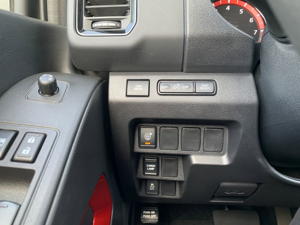 Used 2024 Nissan Frontier Pro-X w/ Technology Package image 19