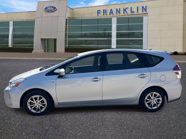 Used 2016 Toyota Prius V Four FWD image 4