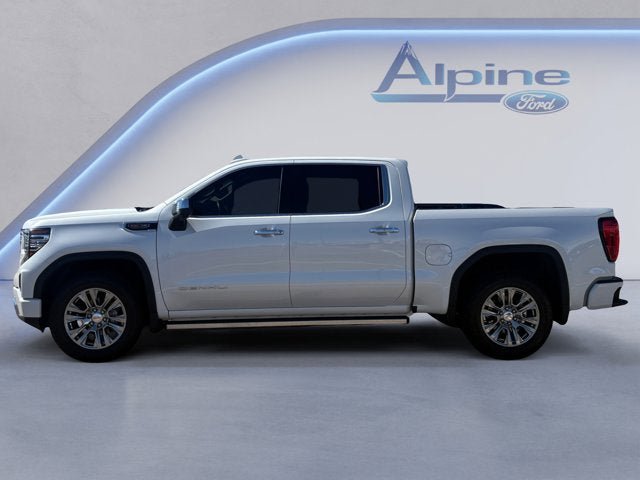 Used 2024 GMC Sierra 1500 Denali w/ Technology Package AWD/4WD image 2