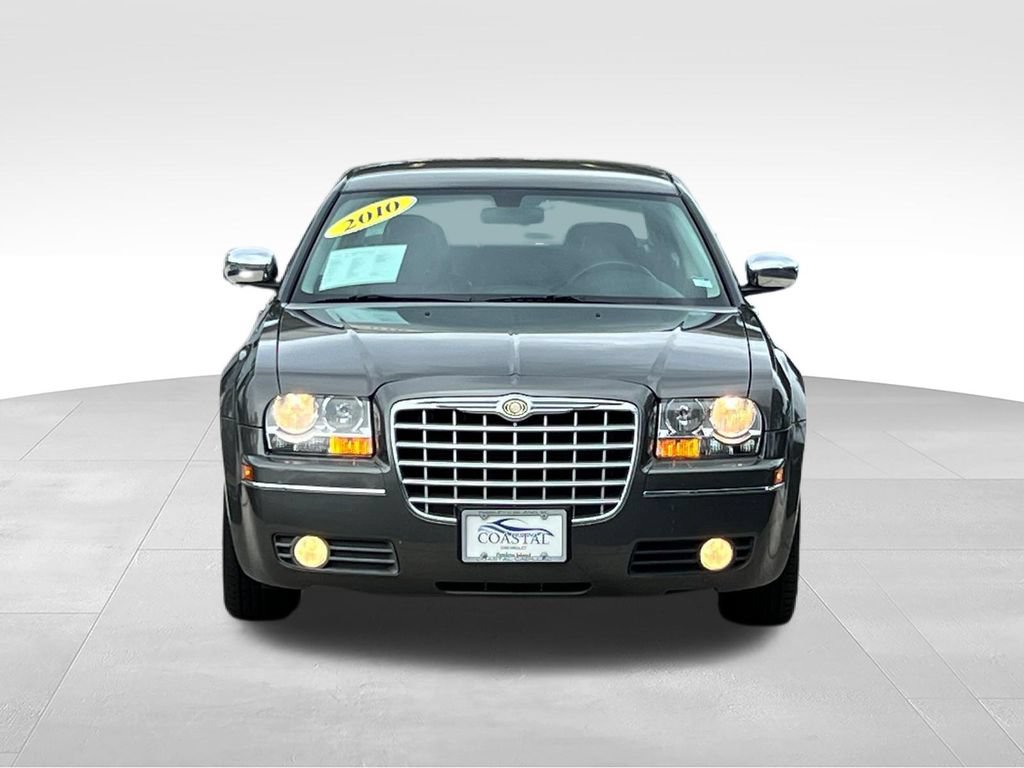 Used 2010 Chrysler 300 Touring RWD image 2