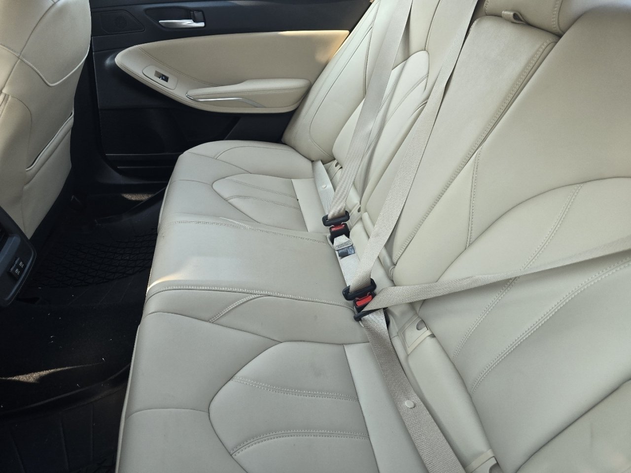 Certified 2019 Toyota Avalon XLE w/ Moonroof Package FWD image 23