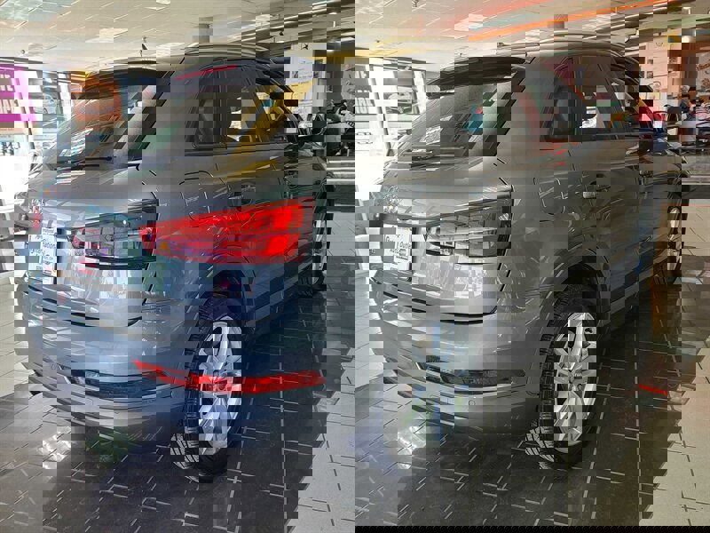 Used 2017 Audi Q3 2.0T Premium image 5