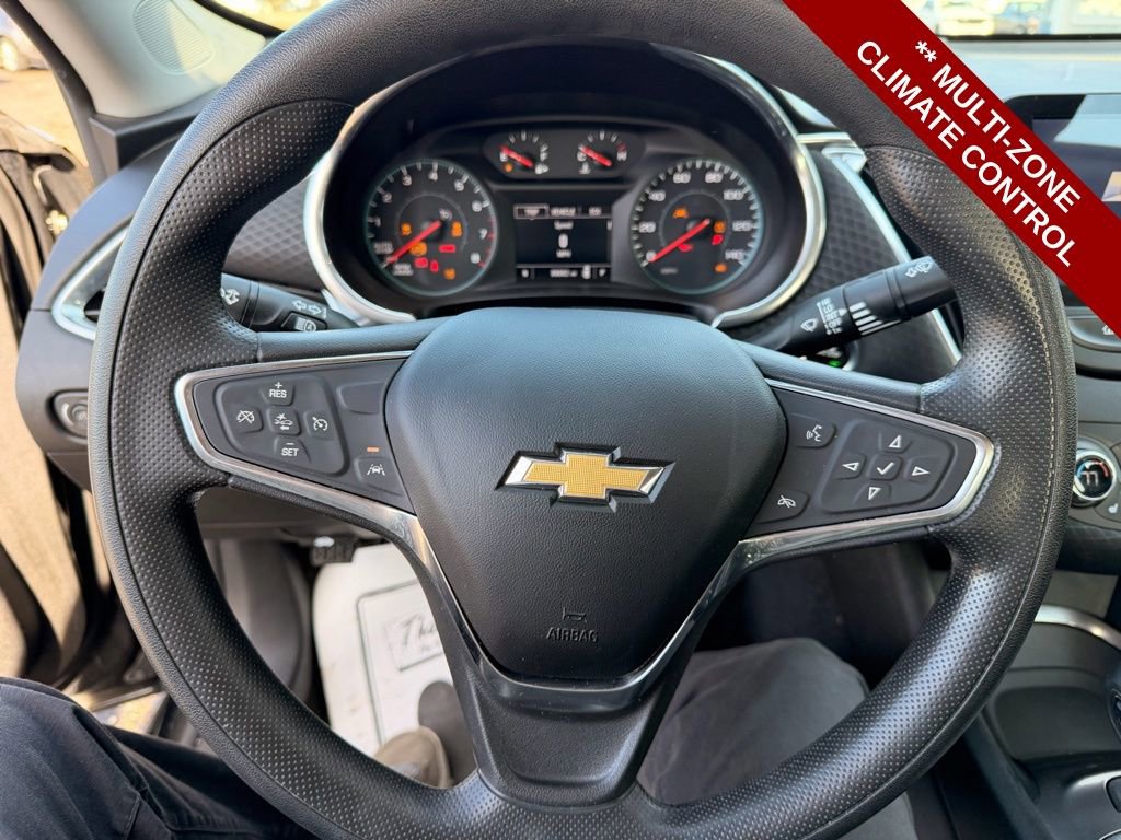 Used 2021 Chevrolet Malibu LT image 16