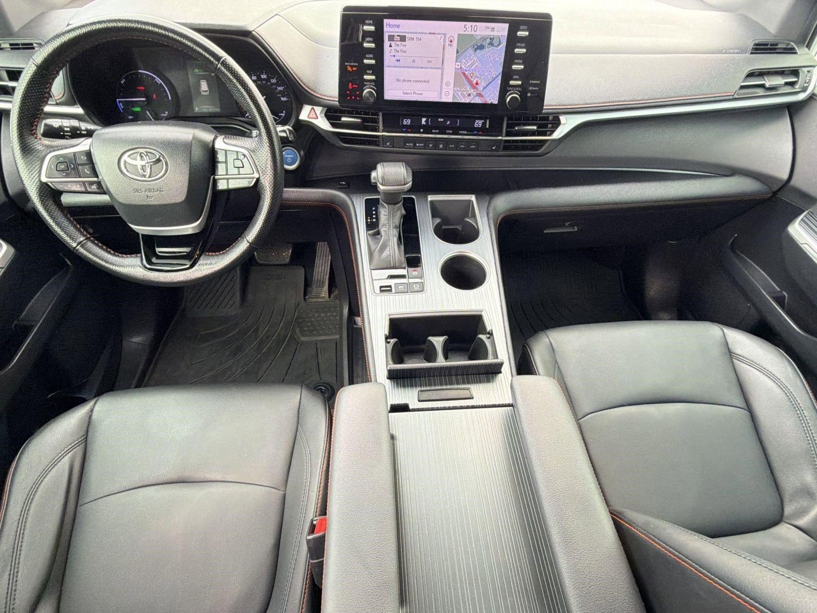 Used 2022 Toyota Sienna XSE FWD image 16