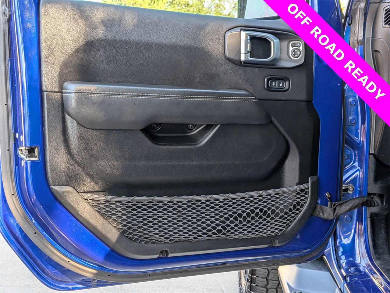 Used 2020 Jeep Wrangler Unlimited Sahara w/ Uconnect 4C Nav & Sound Group image 7