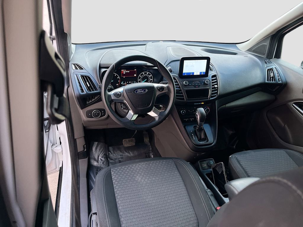 Used 2023 Ford Transit Connect XLT image 21