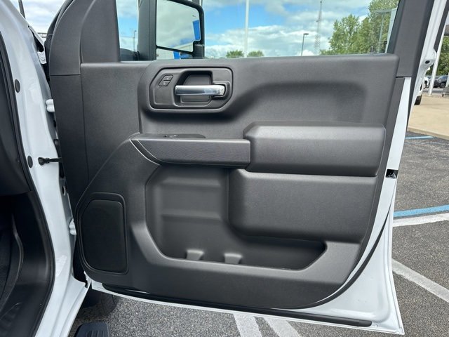 New 2026 Chevrolet Silverado 2500 Custom w/ Custom Value Package image 10
