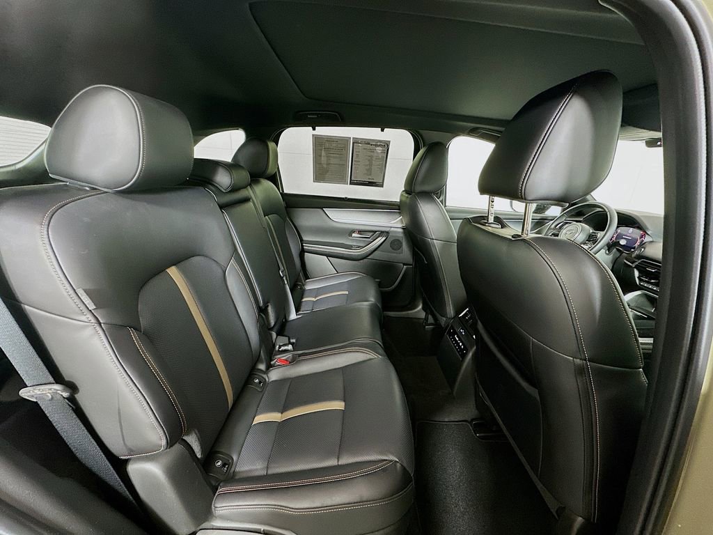 Certified 2025 MAZDA CX-70 3.3 Turbo S w/ Premium Package image 29