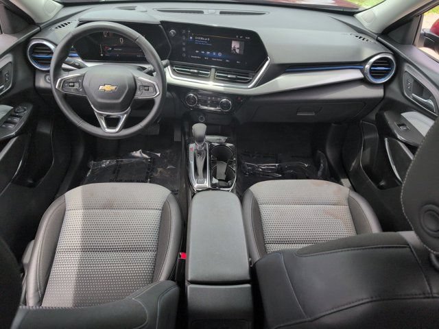 Used 2025 Chevrolet Trax LT w/ LT Convenience Package FWD image 25