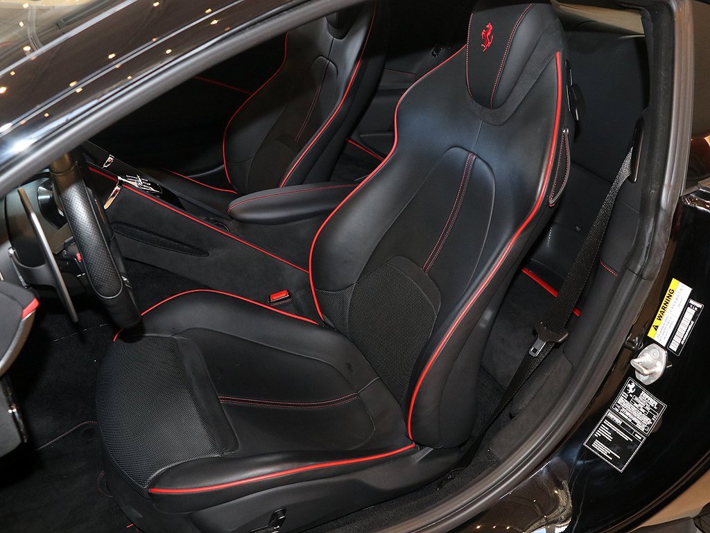 Certified 2024 Ferrari Roma image 5