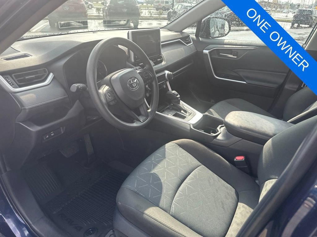 Used 2025 Toyota RAV4 XLE FWD image 14