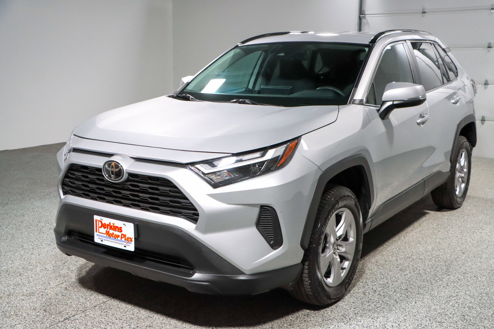 Used 2022 Toyota RAV4 XLE FWD image 30