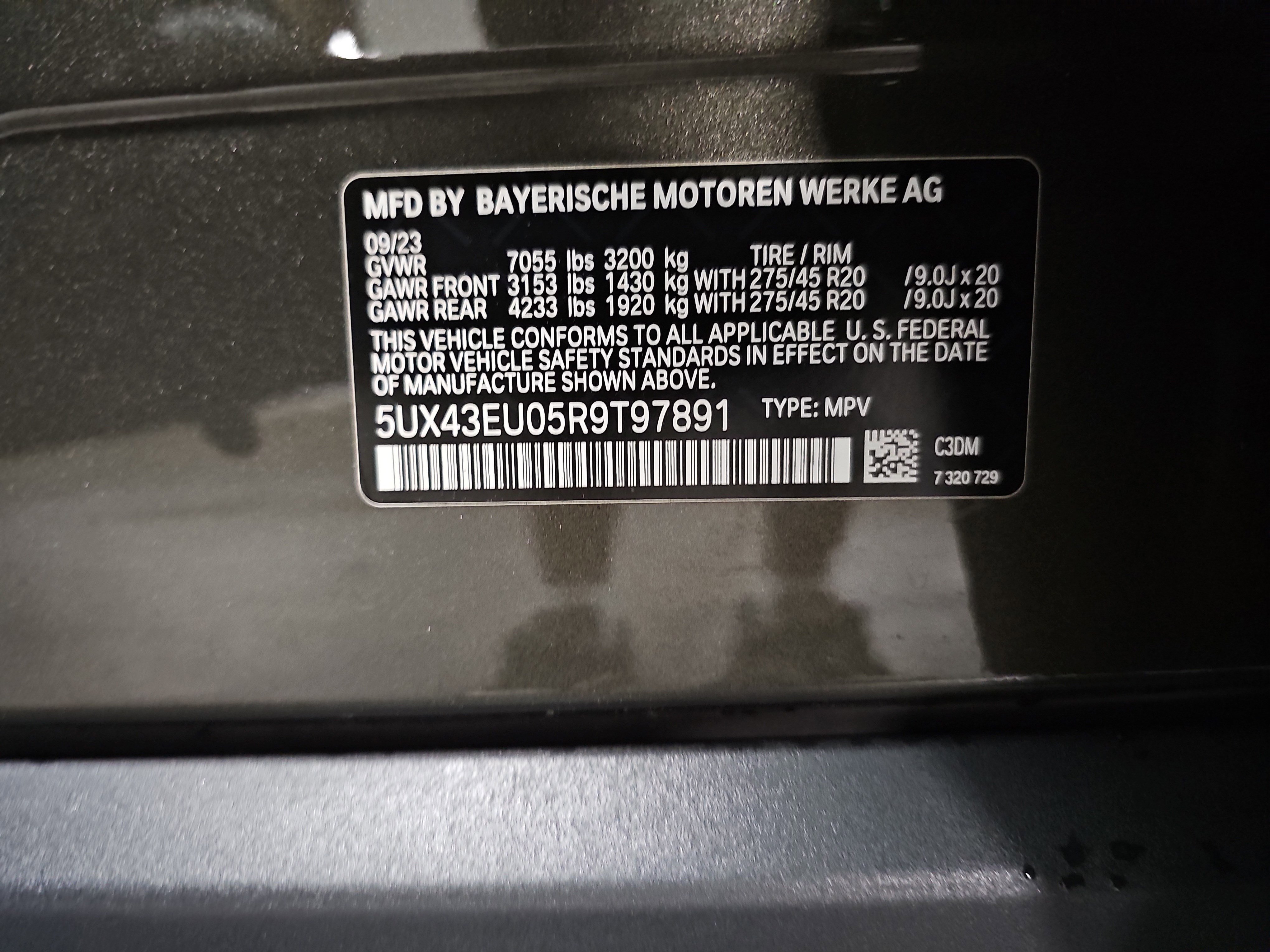 Certified 2024 BMW X5 xDrive50e w/ Premium Package AWD/4WD image 38