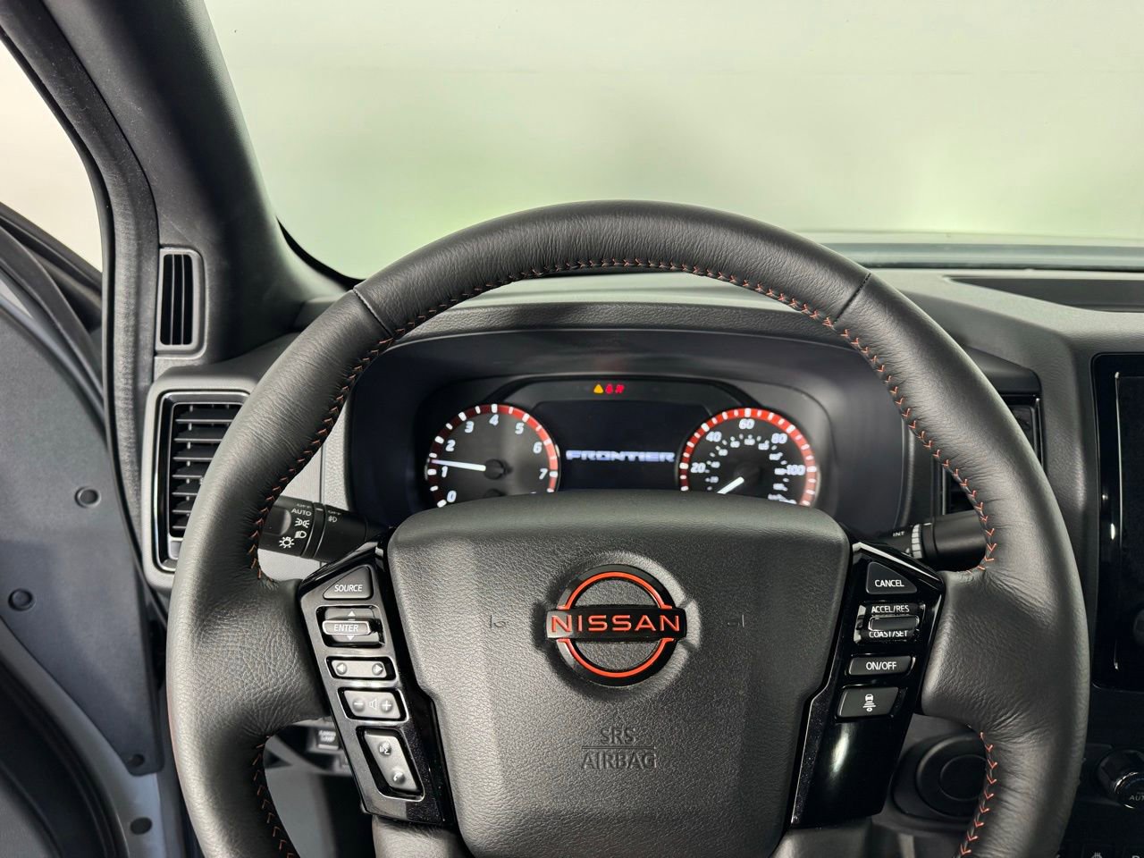 Used 2022 Nissan Frontier Pro-X image 20