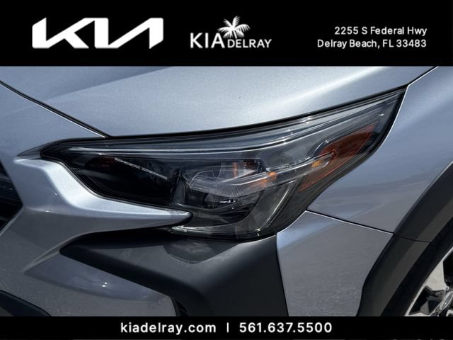 Used 2023 Subaru Outback Touring AWD/4WD image 6