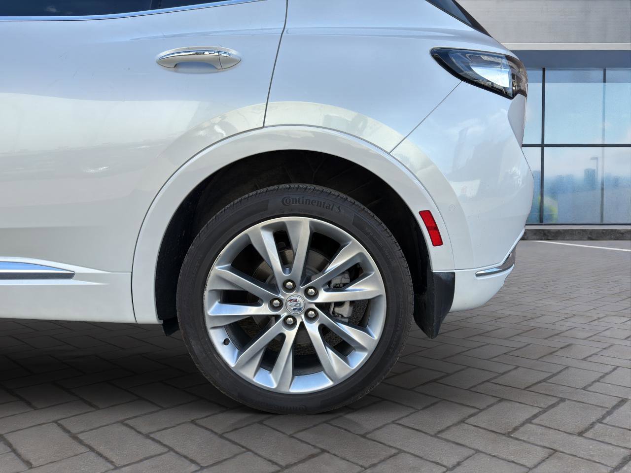 Used 2023 Buick Envision Avenir AWD/4WD image 23