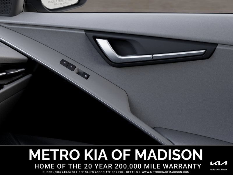New 2026 Kia Niro EX FWD image 25