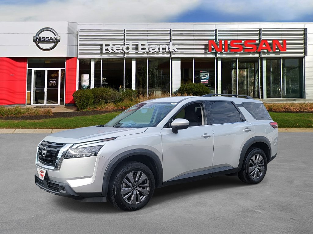 Used 2025 Nissan Pathfinder SV AWD/4WD image 6