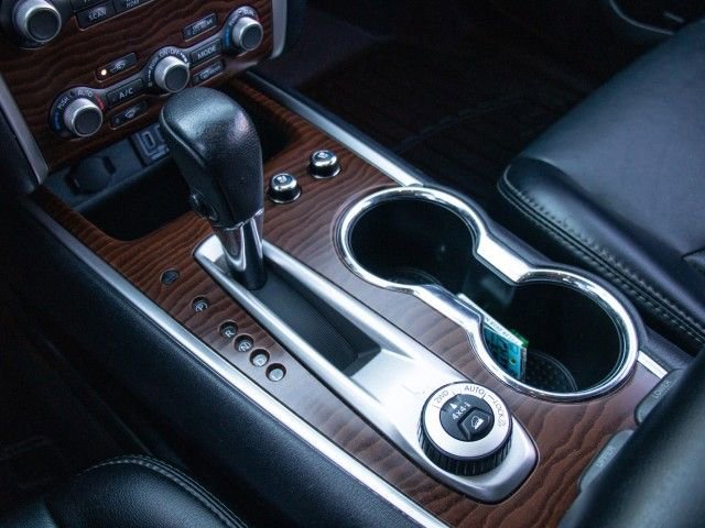 Used 2018 Nissan Pathfinder Platinum w/ Cargo Package image 16