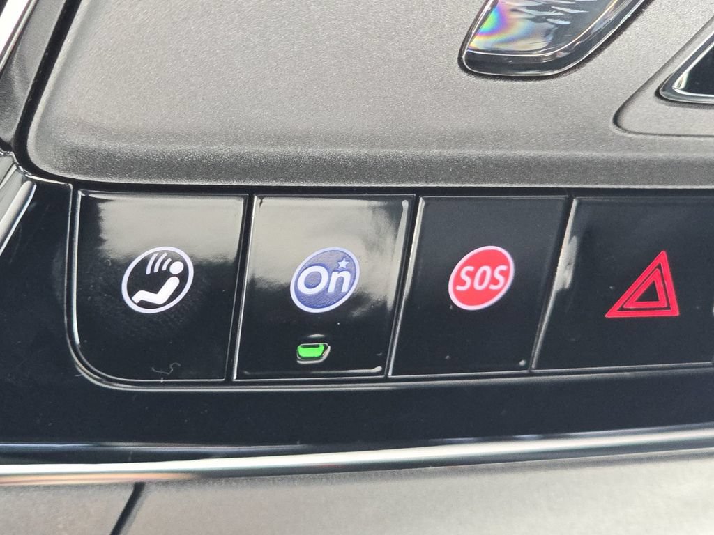 Used 2024 Cadillac Lyriq Tech AWD/4WD image 6