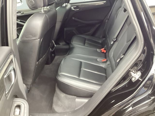 Used 2016 Porsche Macan Turbo w/ Premium Package Plus image 17
