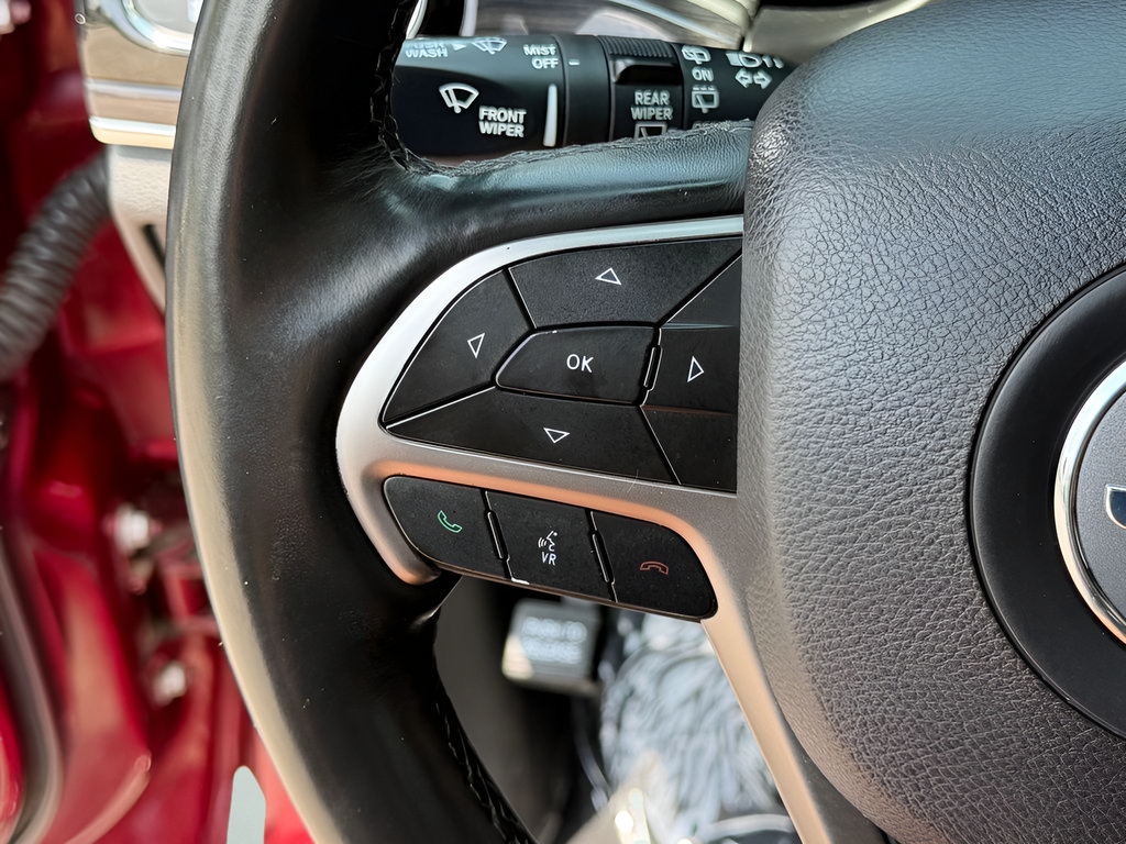 Used 2019 Jeep Grand Cherokee Overland AWD/4WD image 37