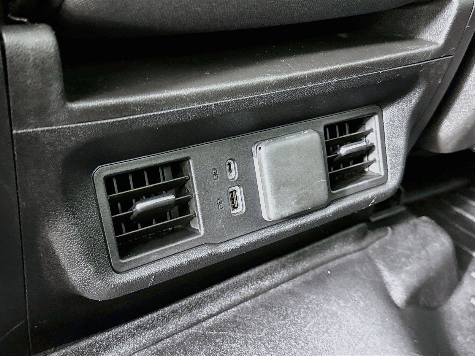 Used 2022 Chevrolet Silverado 1500 LT AWD/4WD image 25