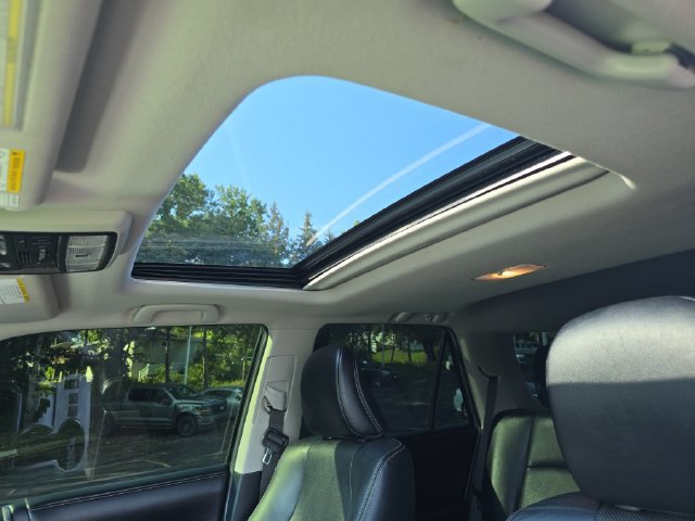 Used 2015 Toyota 4Runner Limited w/ Convenience Package AWD/4WD image 28