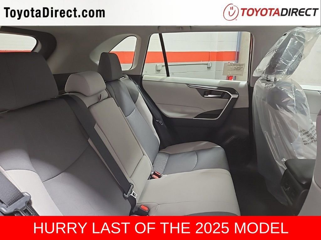 New 2025 Toyota RAV4 XLE image 22
