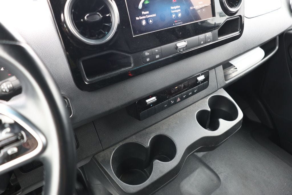 Used 2023 Mercedes-Benz Sprinter 2500 image 16