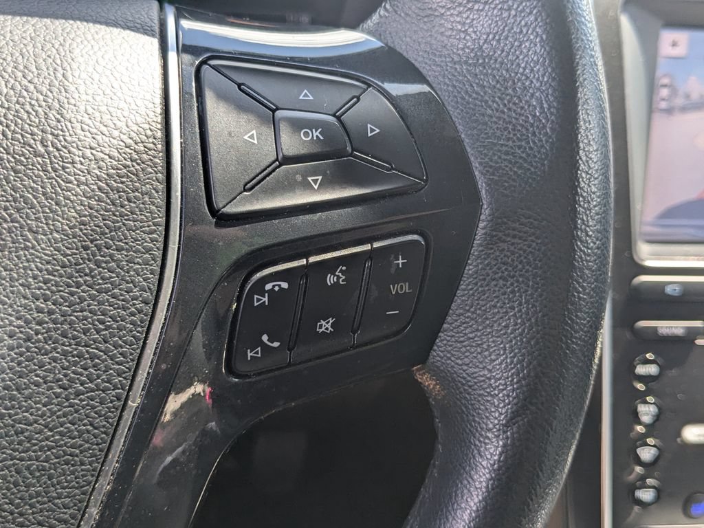 Used 2019 Ford Explorer Limited w/ Class III Trailer Tow Package FWD image 13