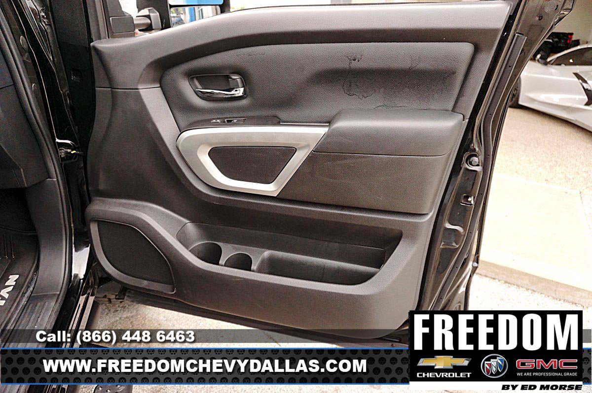 Used 2024 Nissan Titan SV w/ SV Convenience Package AWD/4WD image 35