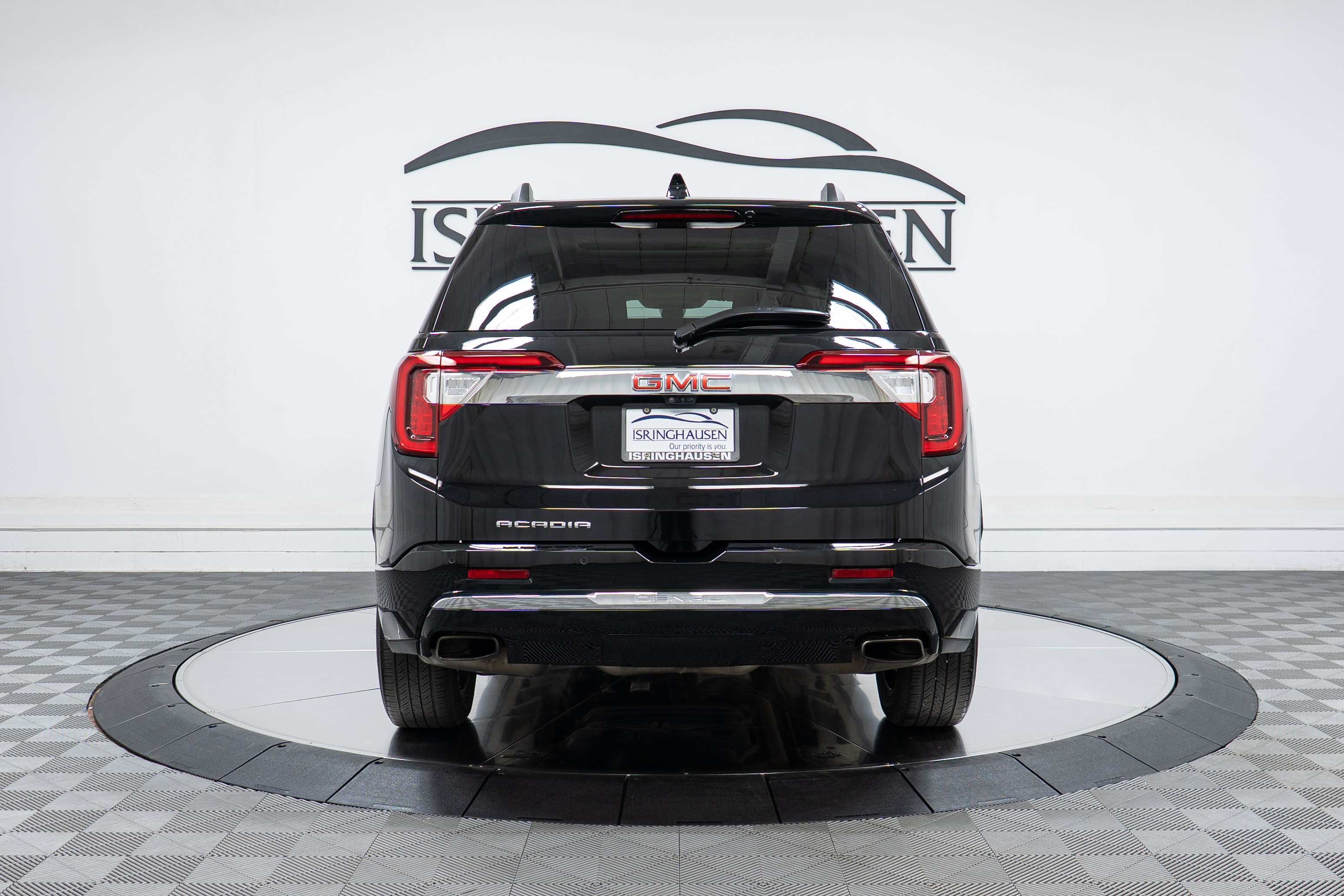 Used 2023 GMC Acadia Denali w/ Denali Ultimate Package FWD image 6