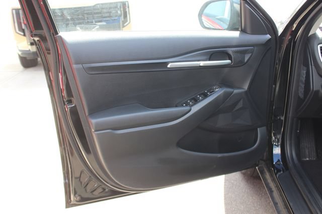 Used 2025 Kia Seltos LX AWD/4WD image 19