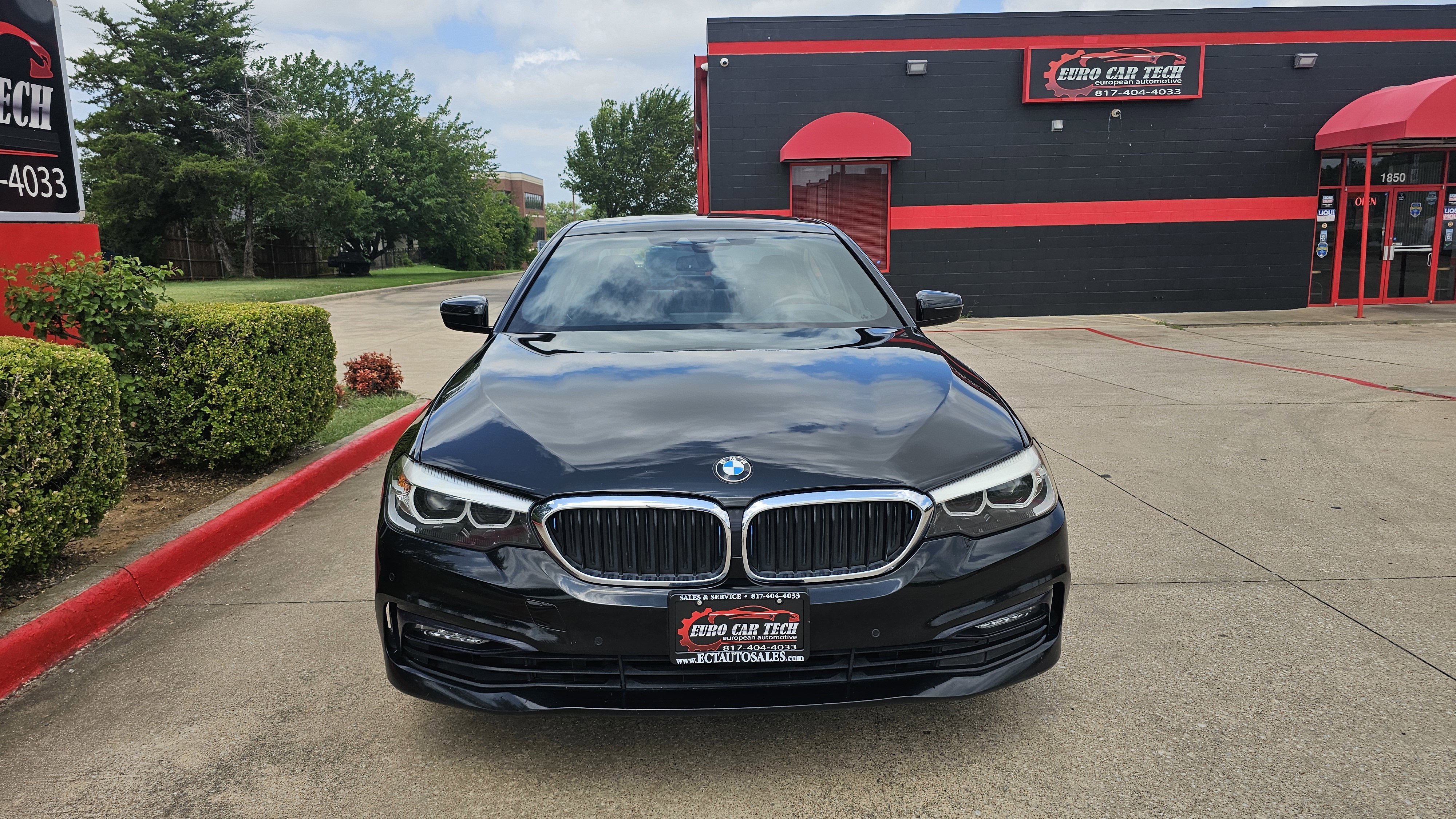 Used 2018 BMW 530e w/ Premium Package 2 image 5