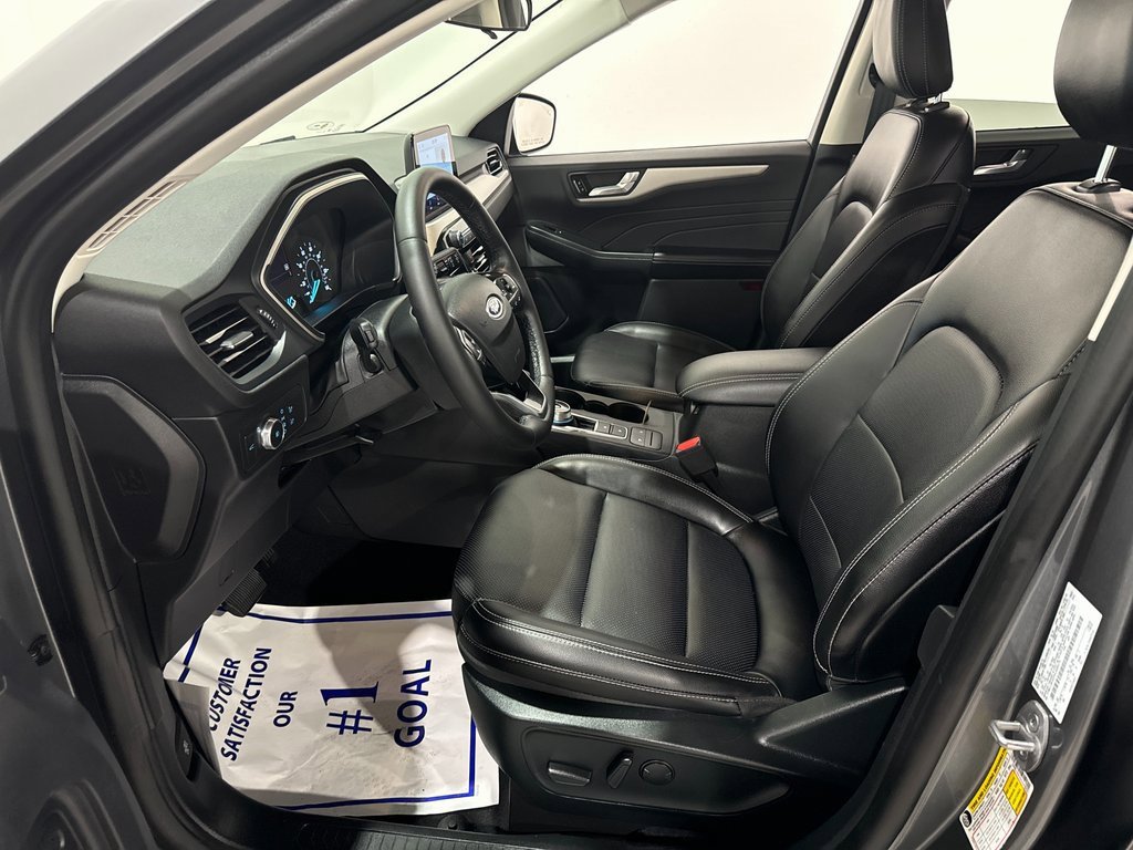 Used 2022 Ford Escape SEL image 14