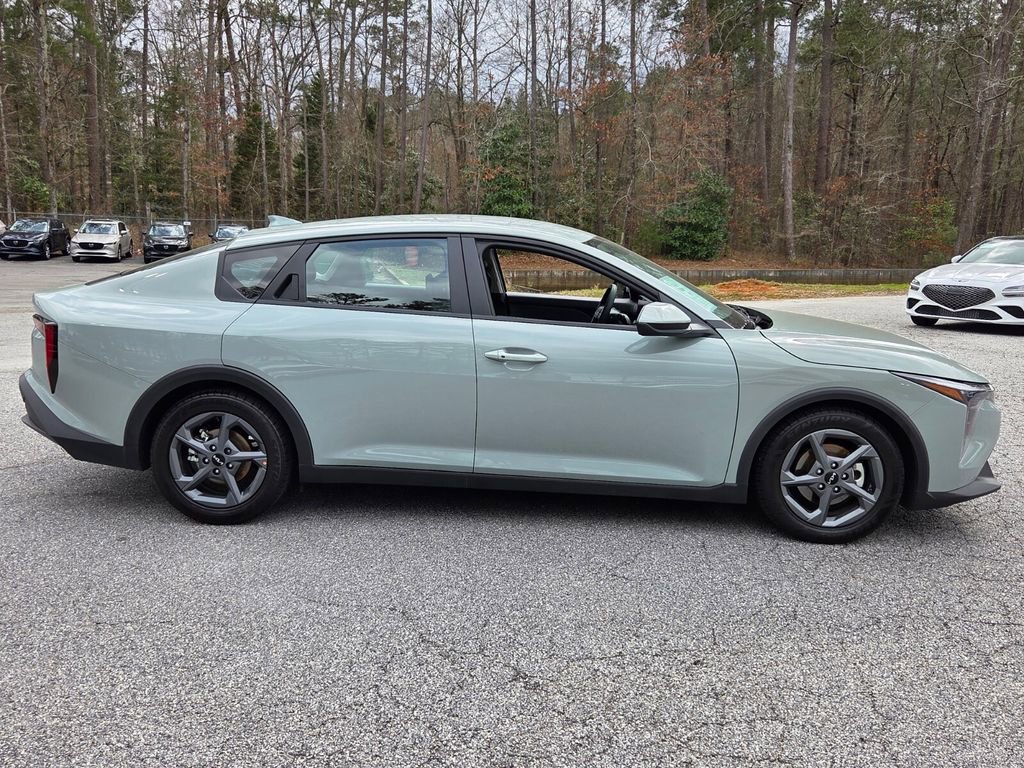 Used 2025 Kia K4 LXS image 13
